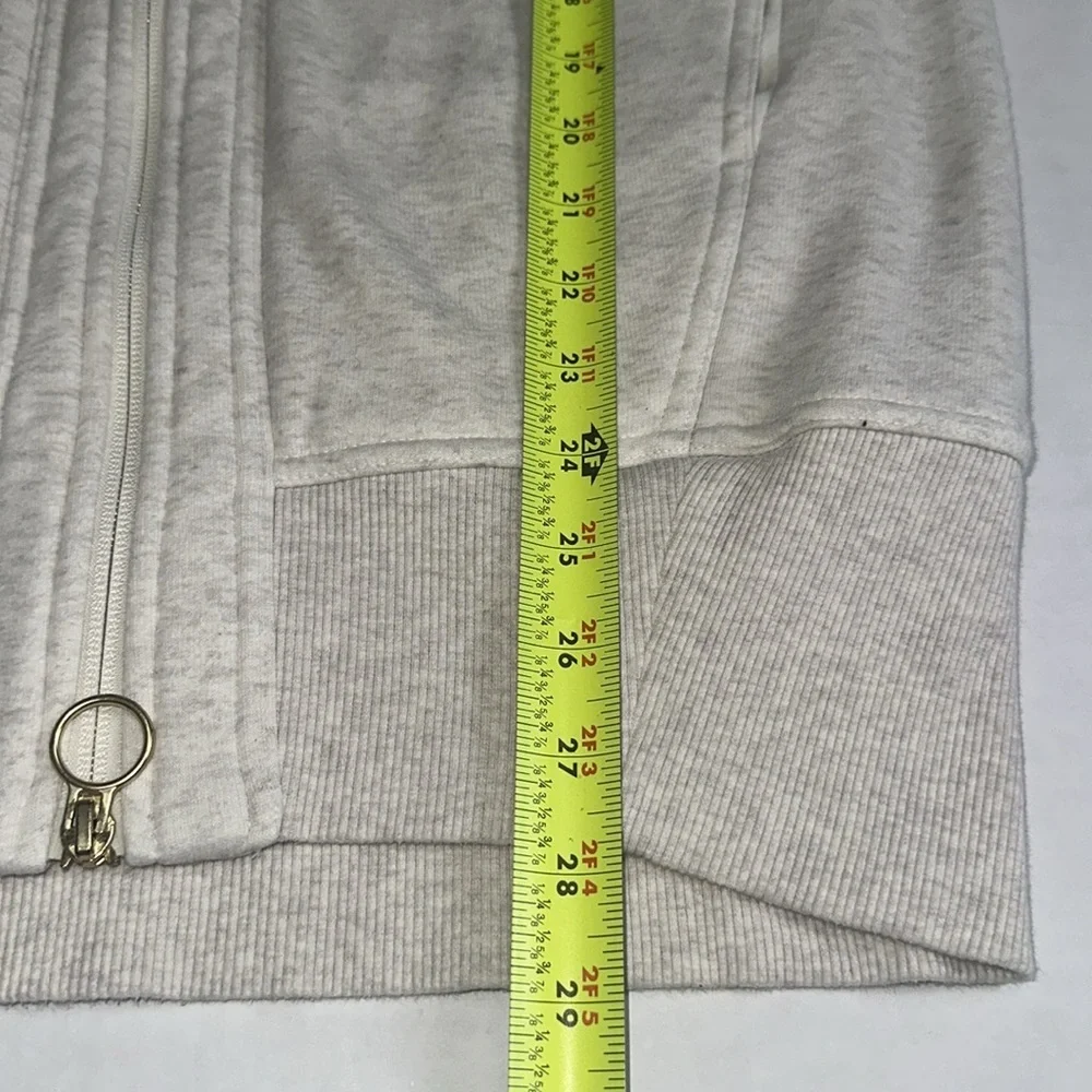 Athleta Triumph Women's Size XSmall Ivory Cream Long Sleeve‎ Full Zip Hoodie